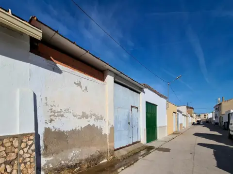 Casa en calle de María Teresa de Silva